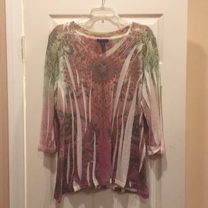 Westbound Woman 3/4 sleeve v-neck print tunic